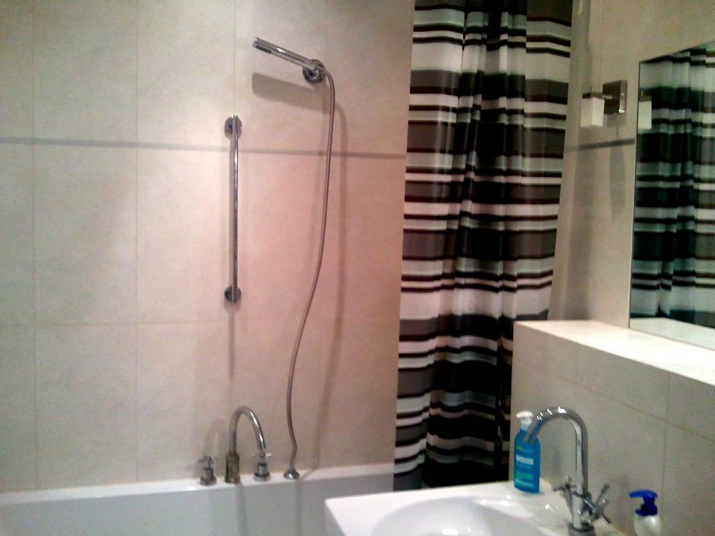 Angel Plaza Apartment Krakow Room photo